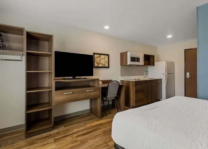 Woodspring Suites Roanoke